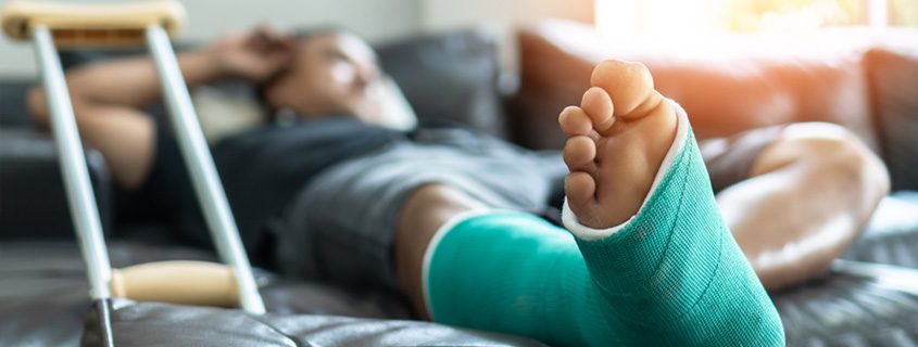 How to get your home ready when recovering from hip or knee surgery